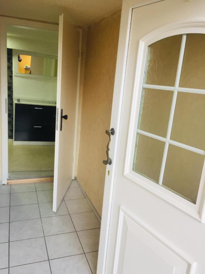 Monteurwohnung, 2 Zimmer, Kueche,Bad Staufenberg  Luaran gambar